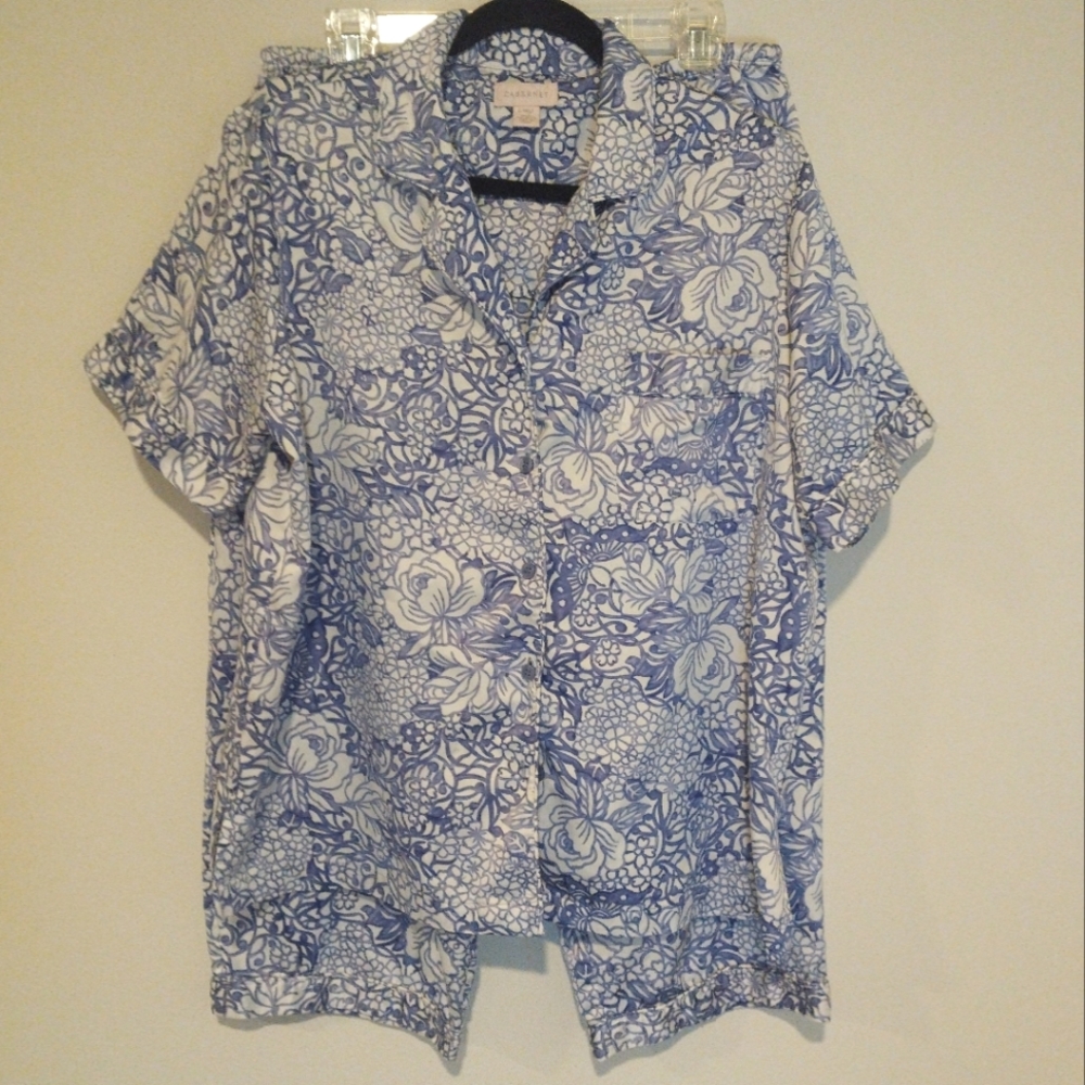 Cabernet Blue and White Floral Crop Pant Pajama Set